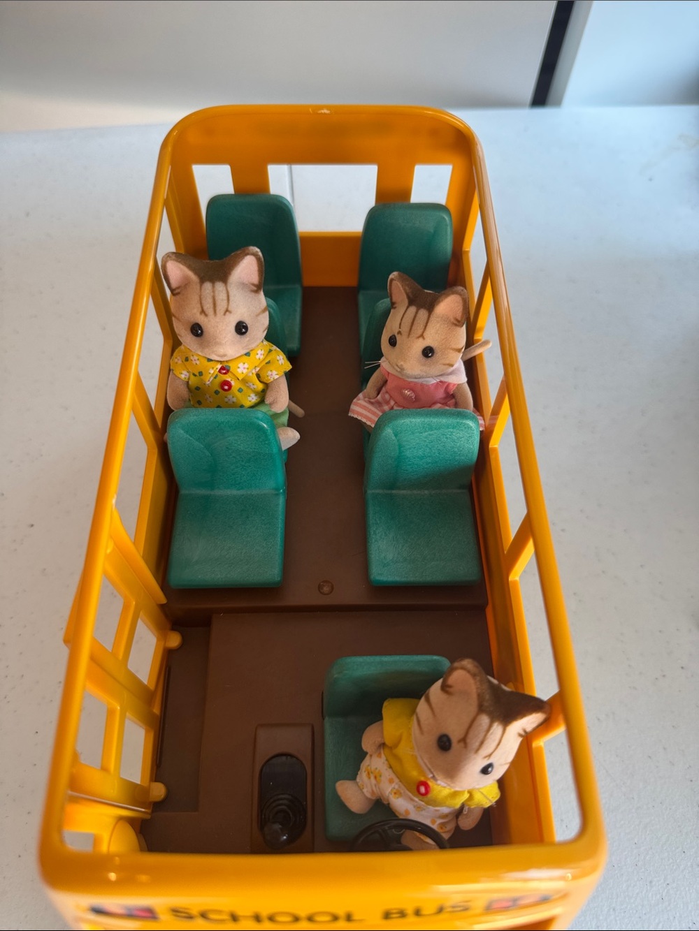 Calico Critters School Bus - Picture 3 of 7